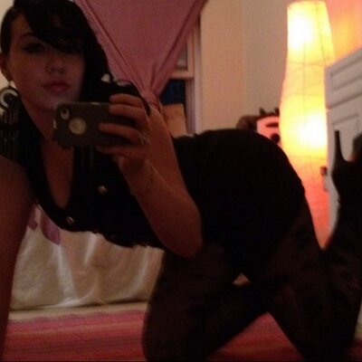 Profile Picture of Corinna Clark (@MsCoriiLove) on Twitter