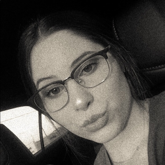 Profile Picture of Sadie Methvin (@sadiexmethvin) on Poshmark