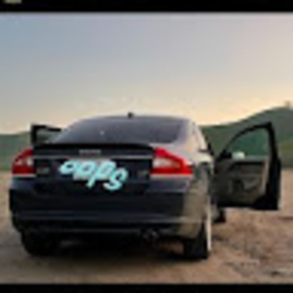 Profile Picture of Aidan Reed (@locbabbyy83) on Poshmark