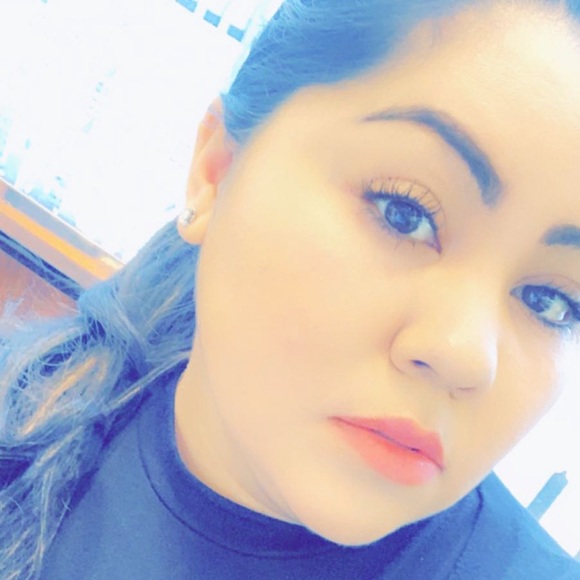 Profile Picture of Judith Vasquez (@vasquezjudith88) on Poshmark
