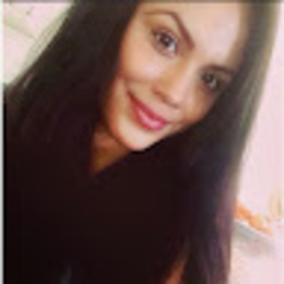 Profile Picture of Catherine Gonzalez (@kathyyox) on Poshmark