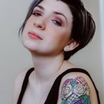 Profile Picture of 〰️ ｌｏｓｔ　ｉｎ　ｔｈｅ　ｍｏｕｎｔａｉｎｓ 〰️ (@nicoleheleneleclair) on Instagram