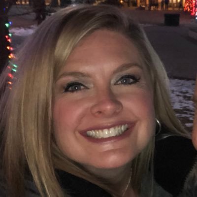 Profile Picture of Hanna Myers (@Principal_Myers) on Twitter