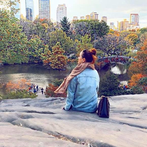 Monica Olsavsky - Poshmark Profile Picture of Monica Olsavsky (@monica_ol) on Poshmark