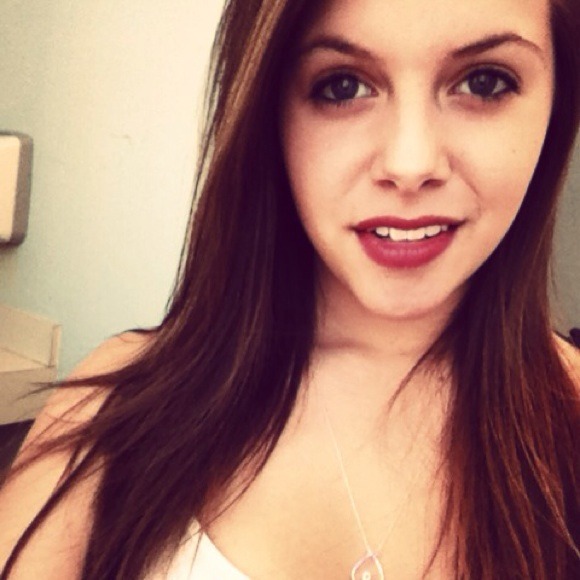 Profile Picture of Shawna Nastasi (@shawnanastasi) on Poshmark