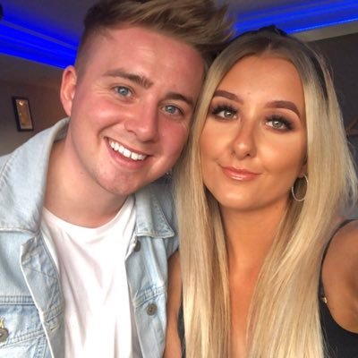 Profile Picture of Hollie Mitchell (@holmitchell98) on Twitter