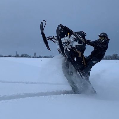 Profile Picture of Derek. (@DerekBurdick) on Twitter