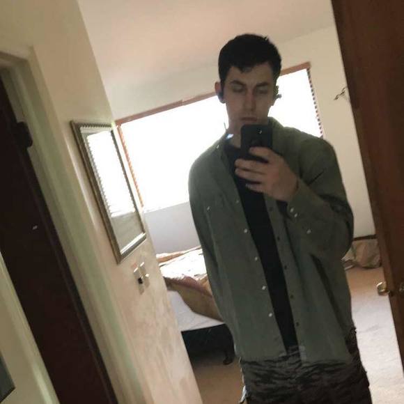 Seth Roan - Poshmark Profile Picture of Seth Roan (@sethroan29) on Poshmark