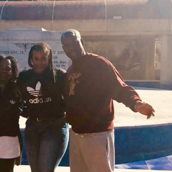 Profile Picture of Dennis Faublas (@djf1234) on Poshmark