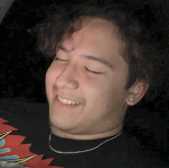 Ruben Franco - Poshmark Profile Picture of Ruben Franco (@rubenfranco4) on Poshmark