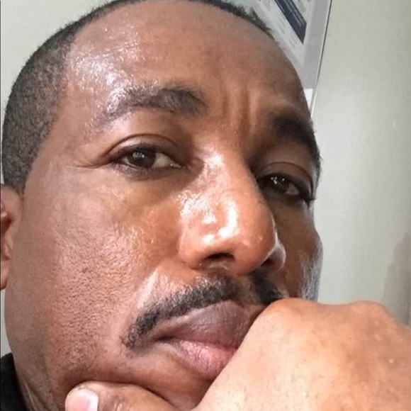 Profile Picture of Wilbert Pericles (@wpericles193) on Poshmark