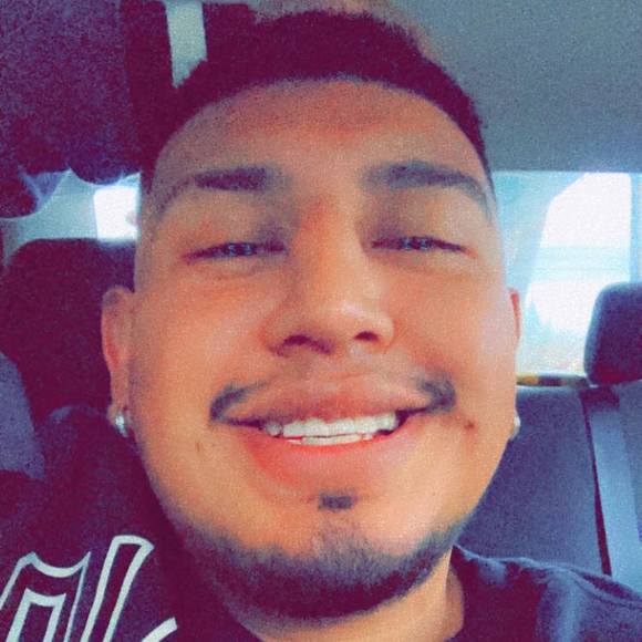 Profile Picture of Gustavo Tolosa (@gustavotolosa) on Poshmark