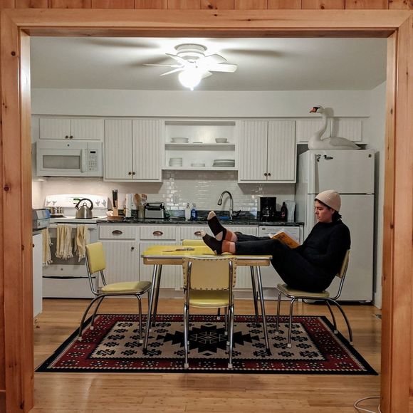 Profile Picture of Anne Roffler (@roffs) on Poshmark