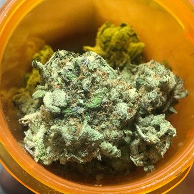 Profile Picture of Ralph Lawrence (@SlutsLickLarry_) on Twitter