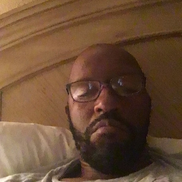 Profile Picture of Umar Abdul-hakeem (@u6652) on Poshmark