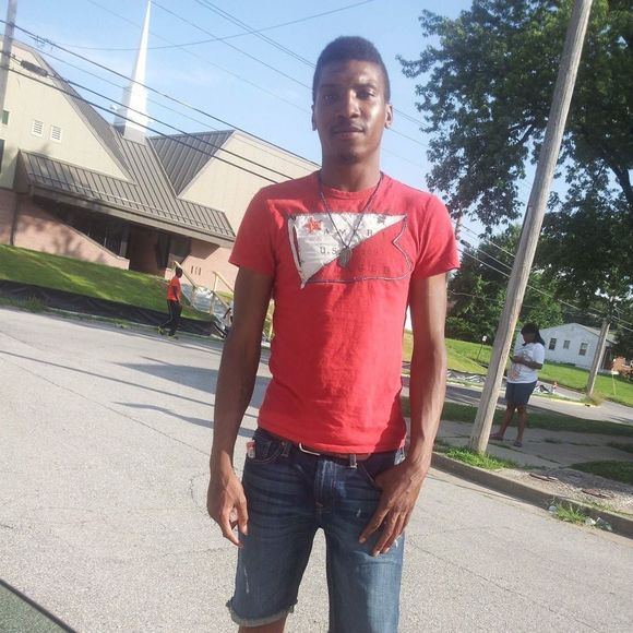 Profile Picture of Neal Macklin (@fmacklin420) on Poshmark