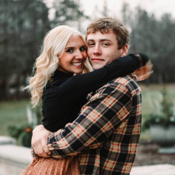 Profile Picture of Grace Catney (@gracecatney) on Poshmark