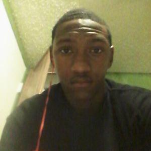 Profile Picture of Chris Powell (@brianTheRebel) on Twitter