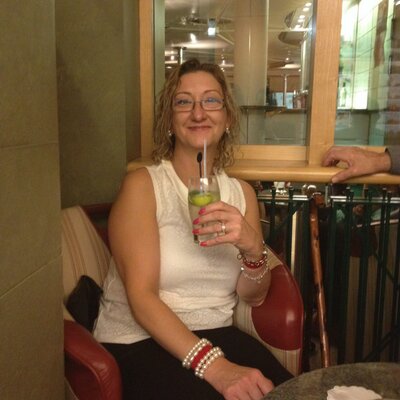 Profile Picture of Helen Reeves (@helenreeves66) on Twitter