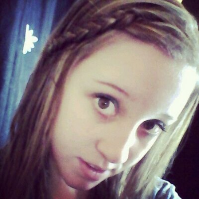 Profile Picture of Elizabeth Pascal (@eliz_pascal) on Twitter