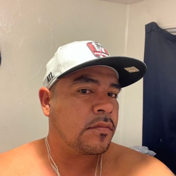 Barrios Lopez - Poshmark Profile Picture of Barrios Lopez (@barrioslopez) on Poshmark