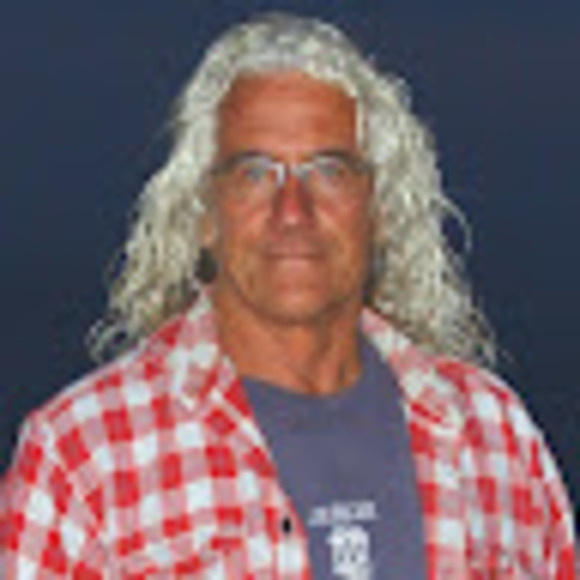 Profile Picture of Mox Moeschler (@mox90291) on Poshmark