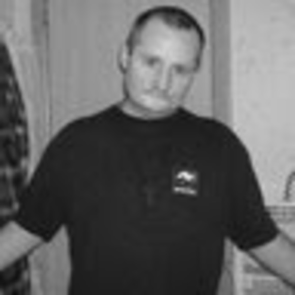 Profile Picture of Larry Leeson (@larryleeson) on Poshmark