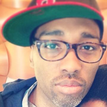 Profile Picture of Michael Wilkins (@MikeLaurry1) on Twitter