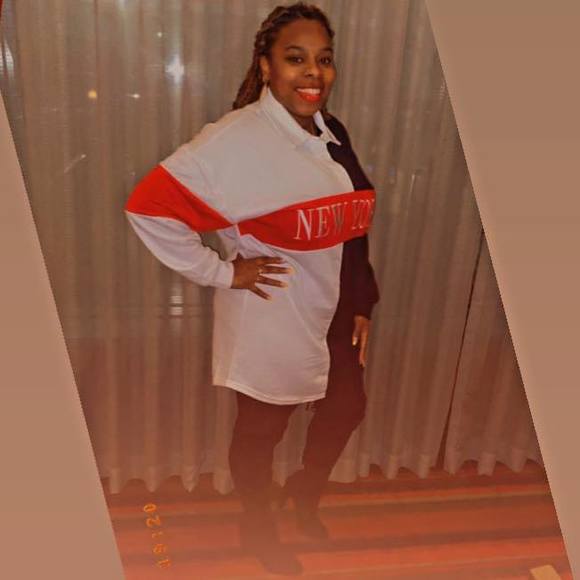 Profile Picture of Bianca Dayna (@dhaskins14) on Poshmark