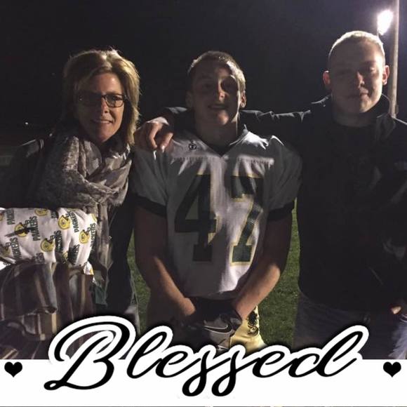 Profile Picture of Lainie Apfelbeck kellnhofer (@kellnhofer) on Poshmark