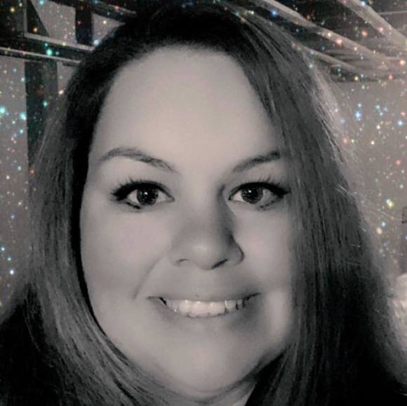 Profile Picture of Dawn Bird (@dawnreyez) on Poshmark