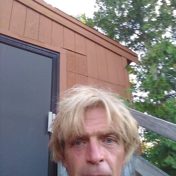 Profile Picture of Steve Dawkins (@dawkinssteve8) on Poshmark