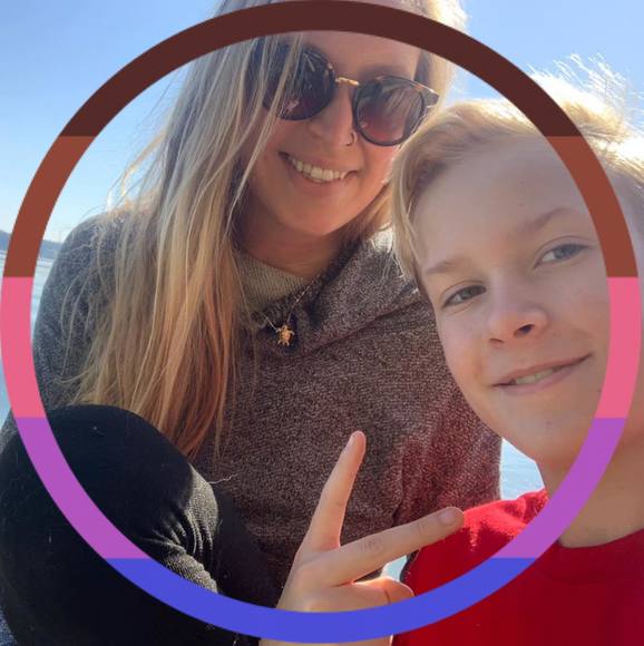 Profile Picture of Amanda Weady (@alweady85) on Poshmark