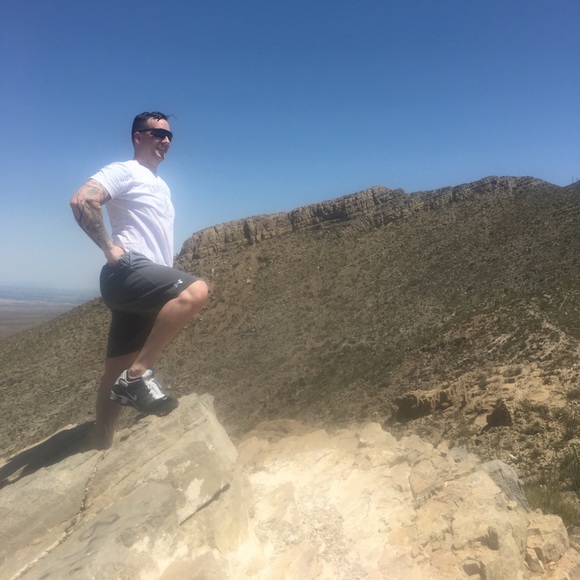 Profile Picture of Charles Dix (@charlesdix) on Poshmark