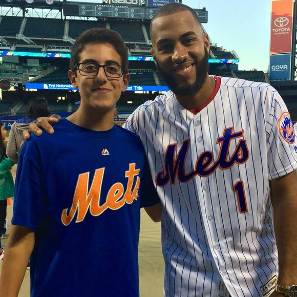 Ethan Dilmanian - Poshmark Profile Picture of Ethan Dilmanian (@edilm2) on Poshmark