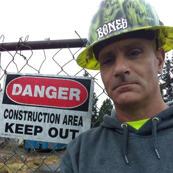 Profile Picture of Brian Surratt (@surrattbks13) on Poshmark