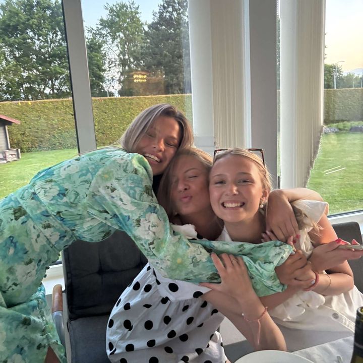Profile Picture of Iris (@iris.samuelsson) on Tiktok