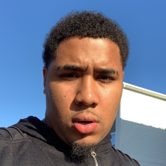 Profile Picture of Danny Armstrong (@dannyarmstrong) on Poshmark