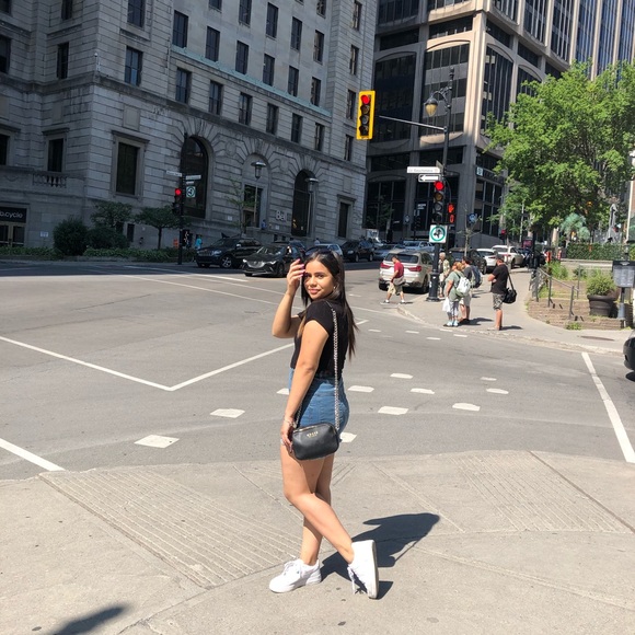 Profile Picture of Jasmine Busuttil (@jasminebusuttil) on Poshmark