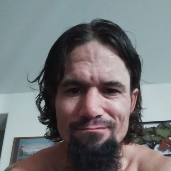 Profile Picture of Gary Post (@postgary32) on Poshmark