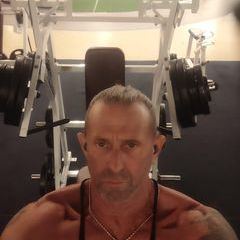 Profile Picture of tonyteal (@tonyteal) on Tiktok