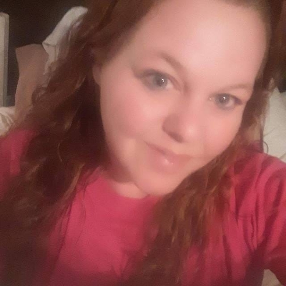 Profile Picture of Michele Weichbrodt (@girscht) on Poshmark