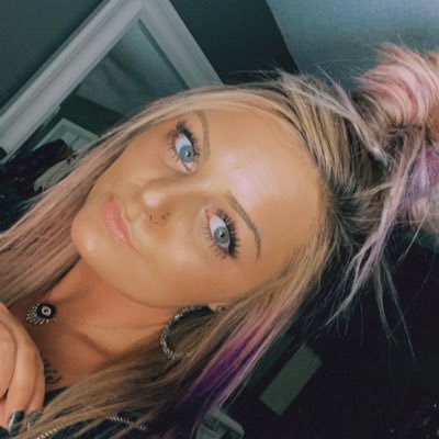Profile Picture of Alissa Pendrak (@apendrakkkk) on Twitter