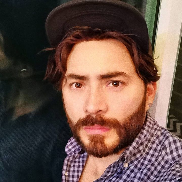 Profile Picture of R b (@robertobedoy) on Tiktok