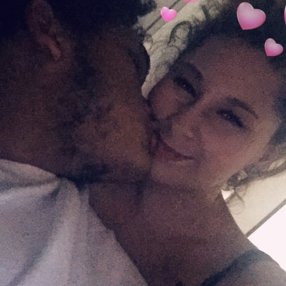 Dariane Cooper - Poshmark Profile Picture of Dariane Cooper (@darianecooper) on Poshmark