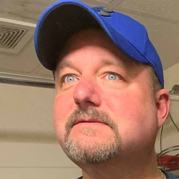 Profile Picture of Jeffrey Morrill (@snonut69) on Poshmark