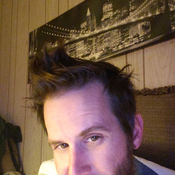 Profile Picture of Adam Harris (@adam85harris) on Poshmark