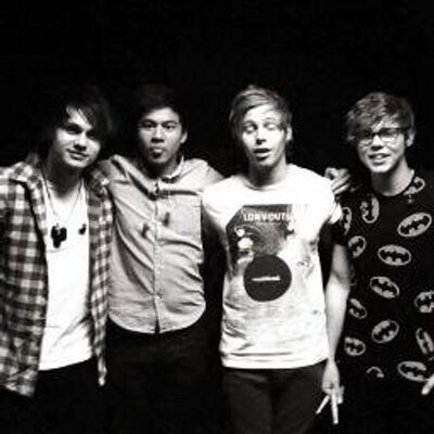 Profile Picture of James Ship Me Please (@PopATraceBoi) on Twitter