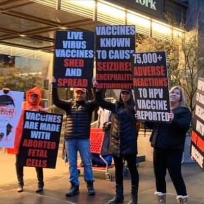 Profile Picture of Julie VanderWal (@julie_vanderwal) on Twitter