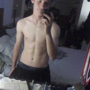 Profile Picture of Evan Kern (@evan.kern) on Myspace